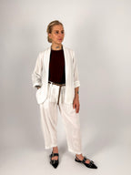 Completo donna bianco in Tencel con giacca aperta e pantalone coordinato - vista frontale