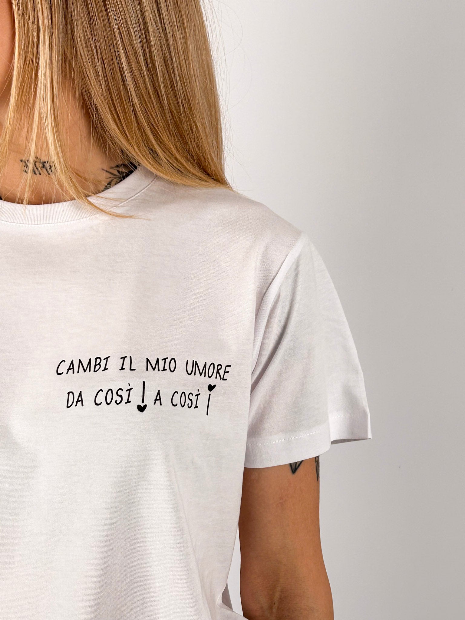 t-shirt hangard lab "cambi il mio umore da cosi a cosi"  vista dettaglio