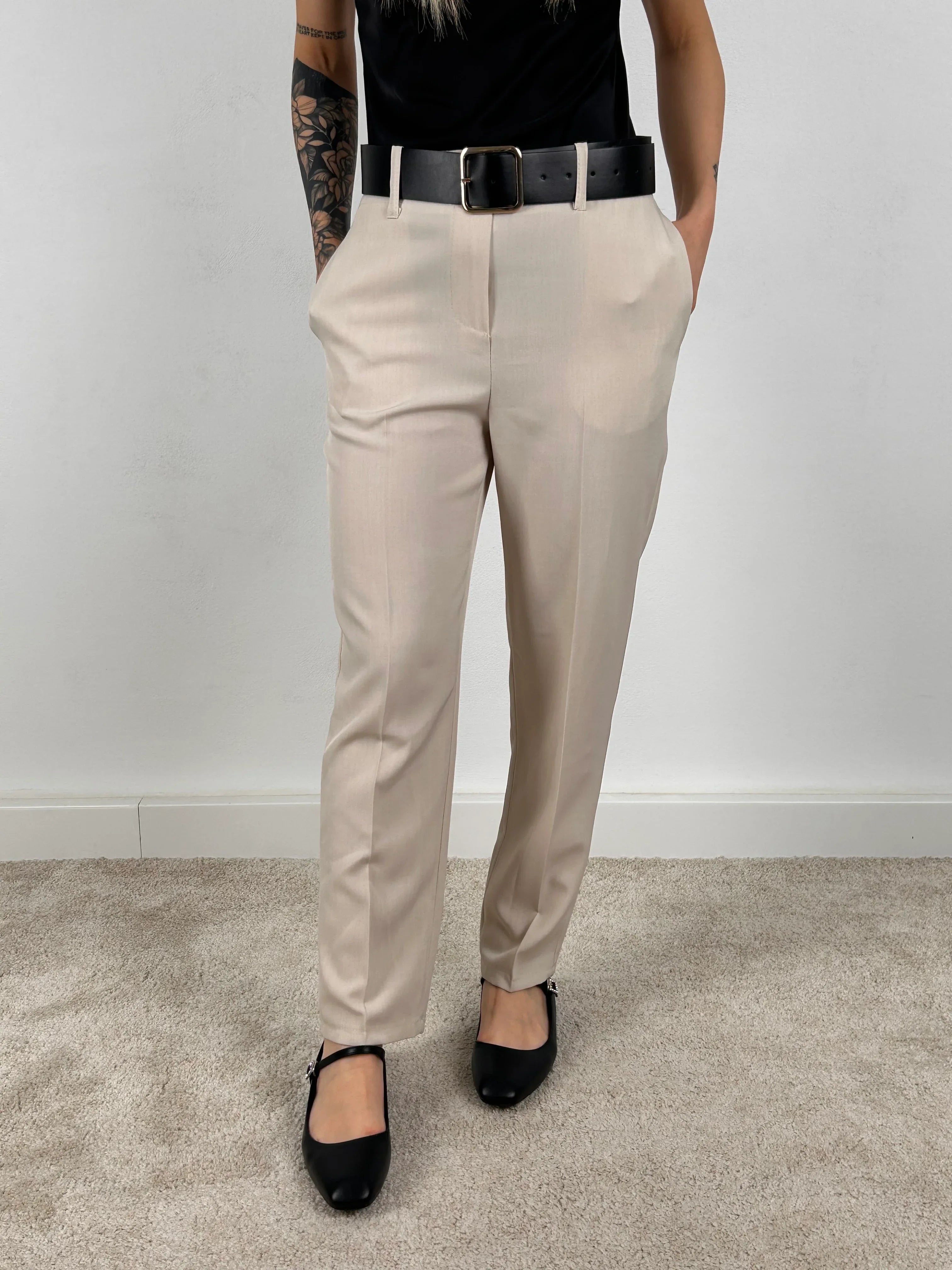 Pantalone sigaretta donna estivo vista frontale