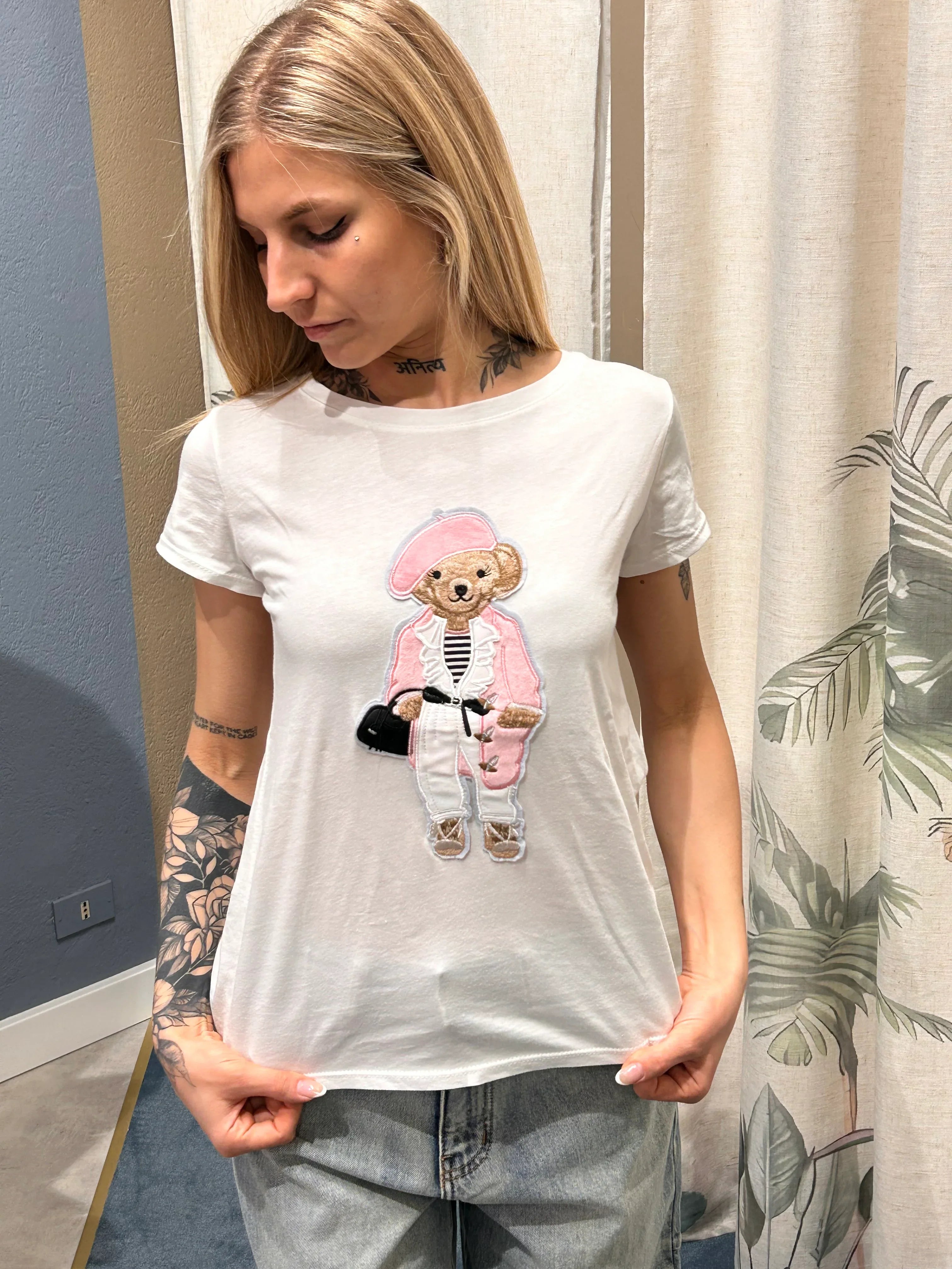 t-shirt orsetto chic donna vista frontale