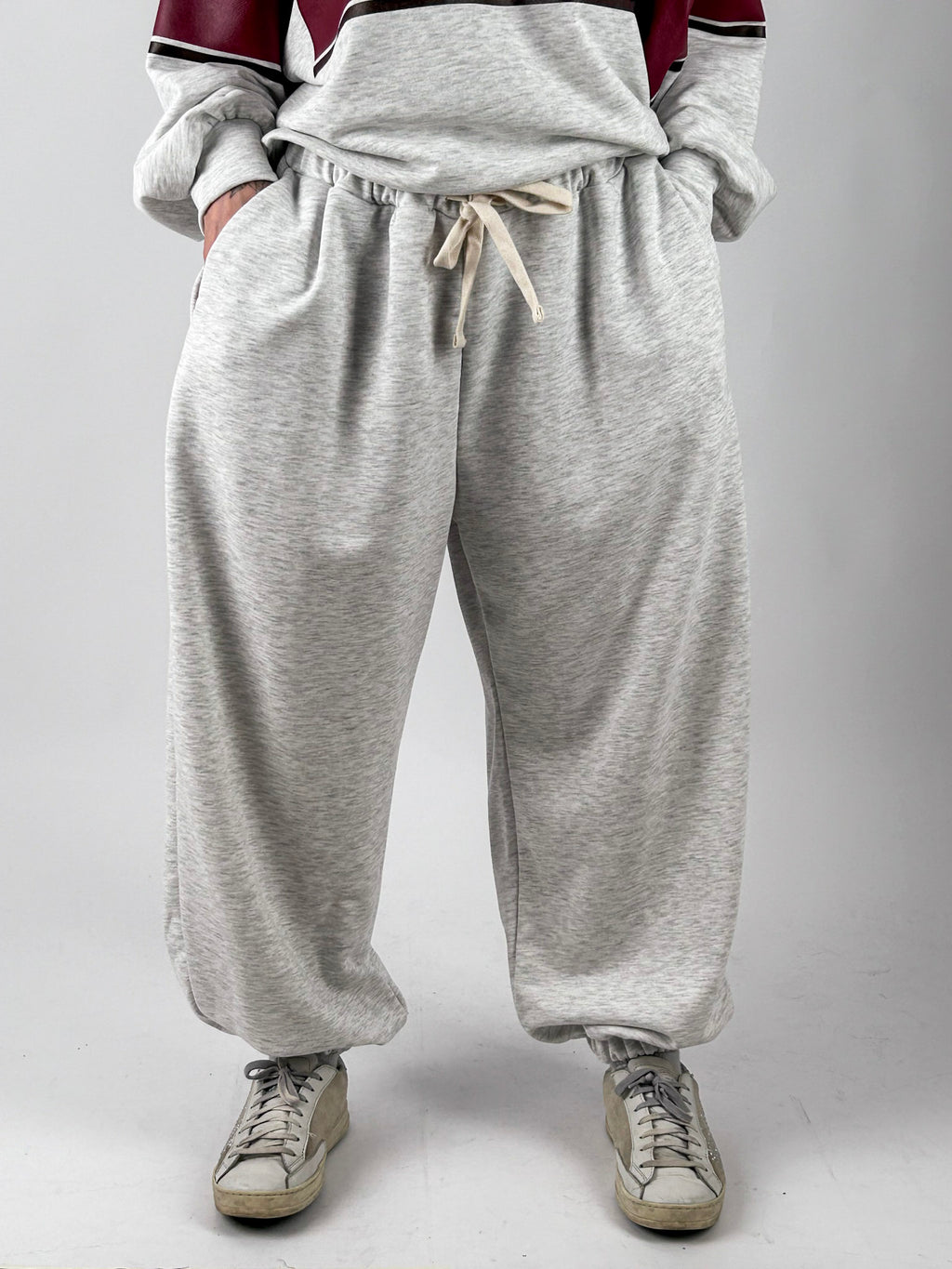 Pantalone Tuta Over grigio melange vista frontale