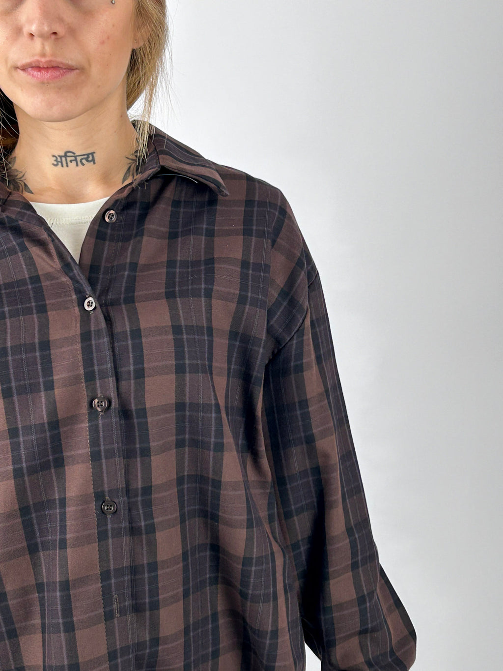 Camicia Dakota marrone a quadri dettaglio tessuto e colletto