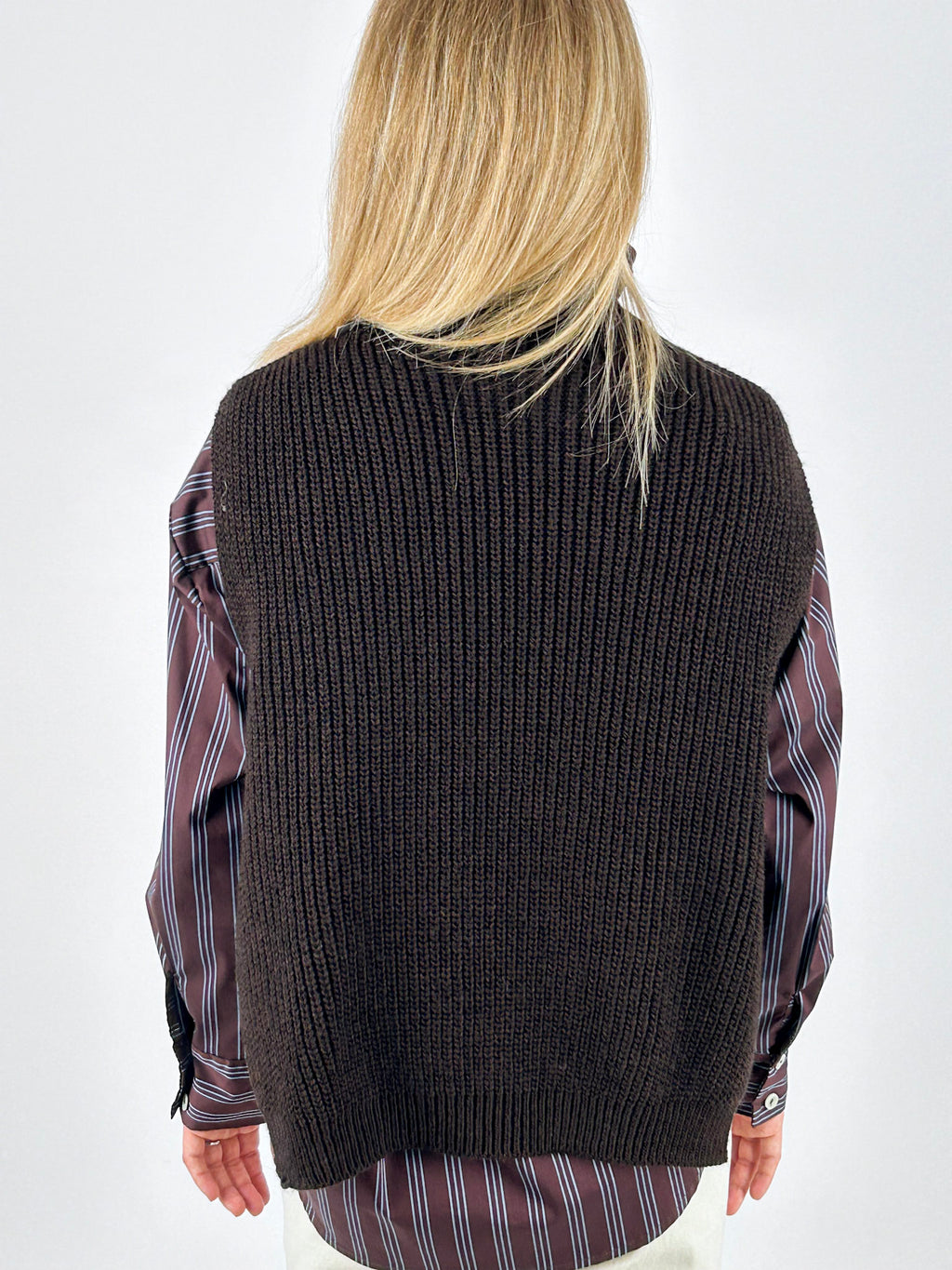 Gilet Maglia marrone, vista posteriore