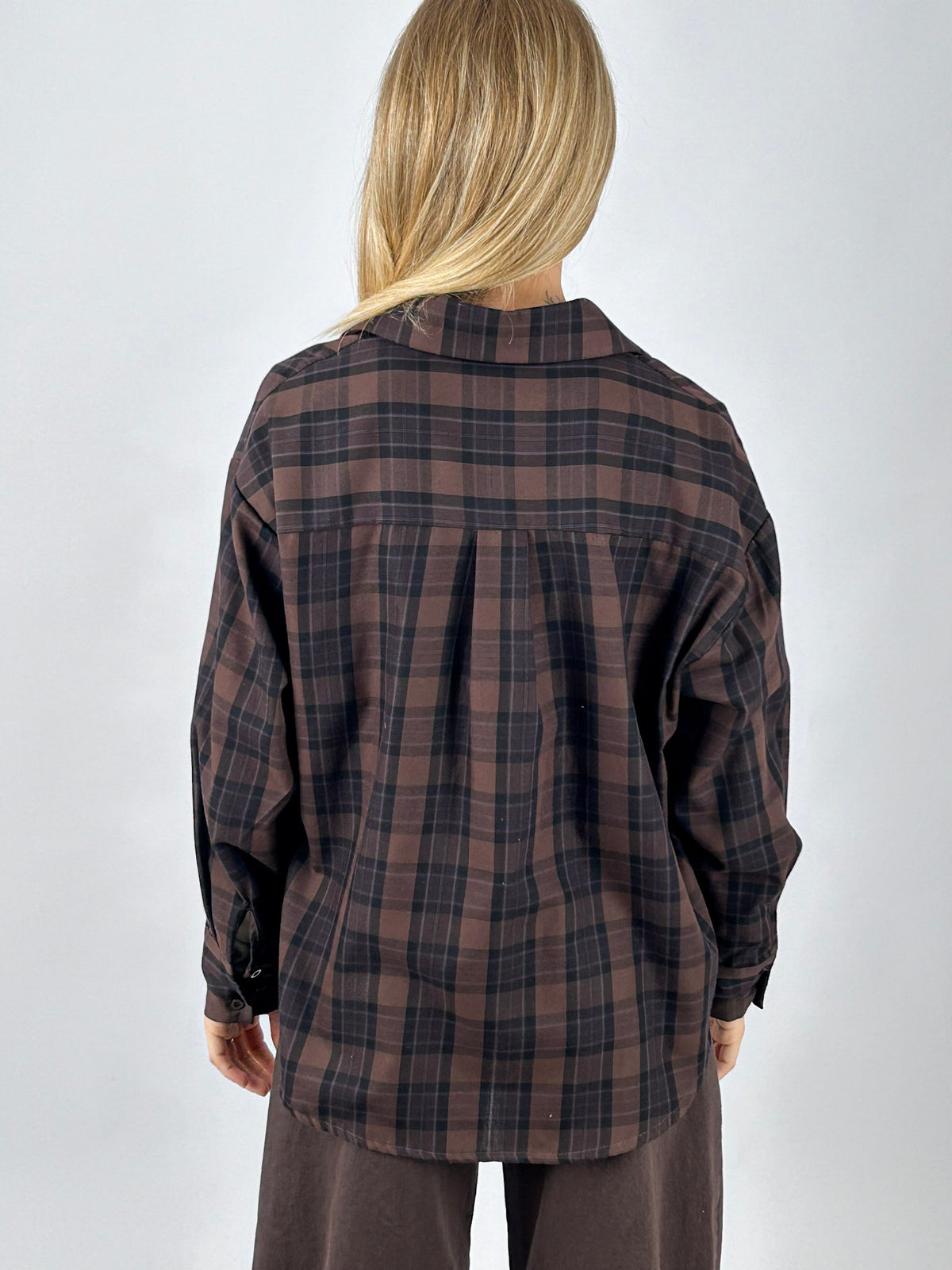 Camicia Dakota marrone a quadri vista posteriore