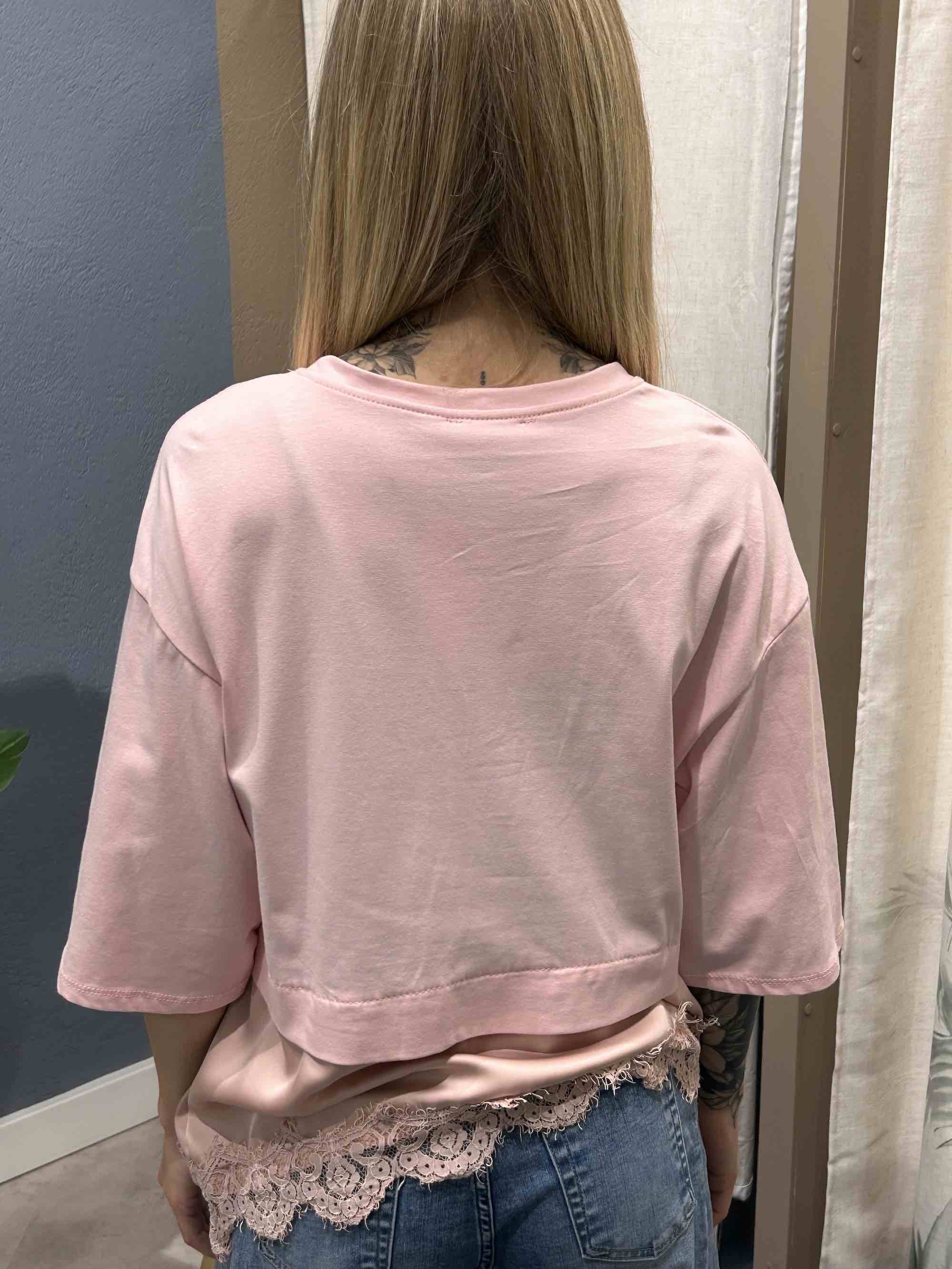T-shirt donna con pizzo elegante retro
