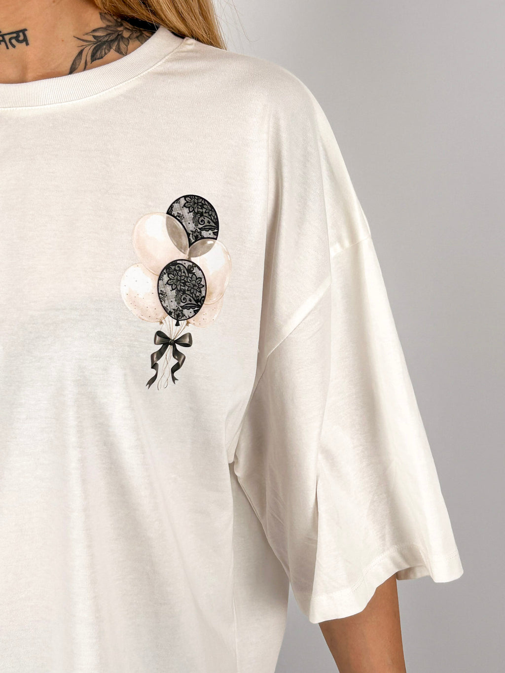 T-shirt over palloncini da donna morbida a manica corta  - dettaglio tessuto
