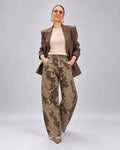 Pantalone donna camouflage - look completo