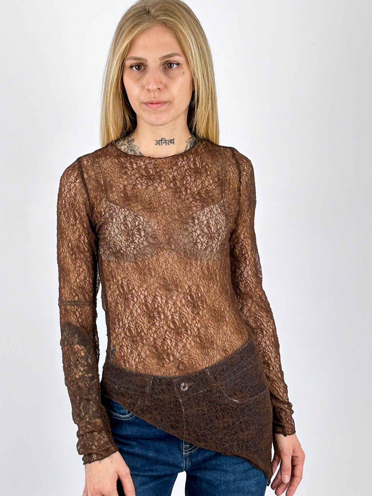 Maglia Asimmetrica marrone vista frontale