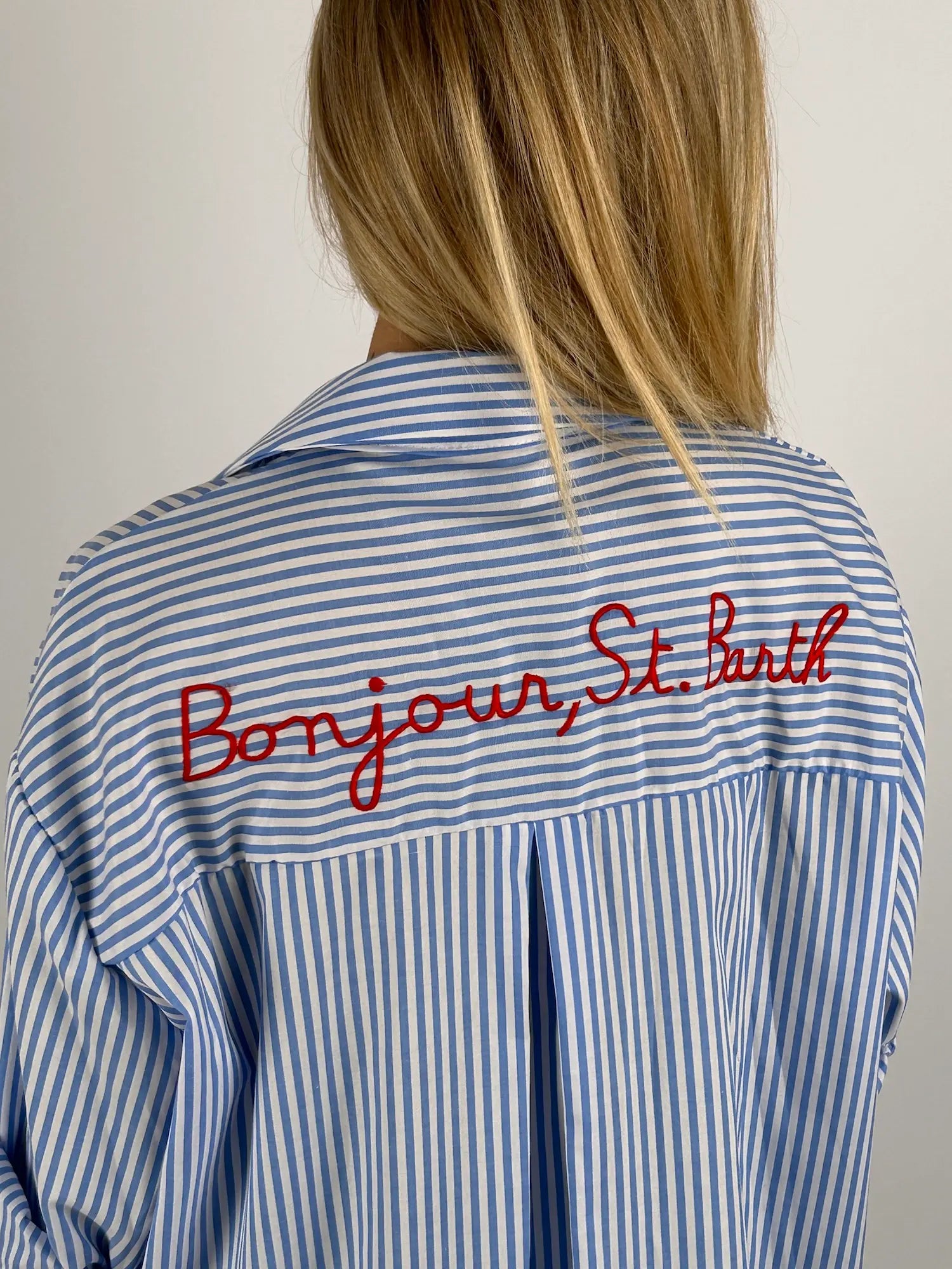 camcicia con scritta bonjour san barth donna azzurro vista dettaglio