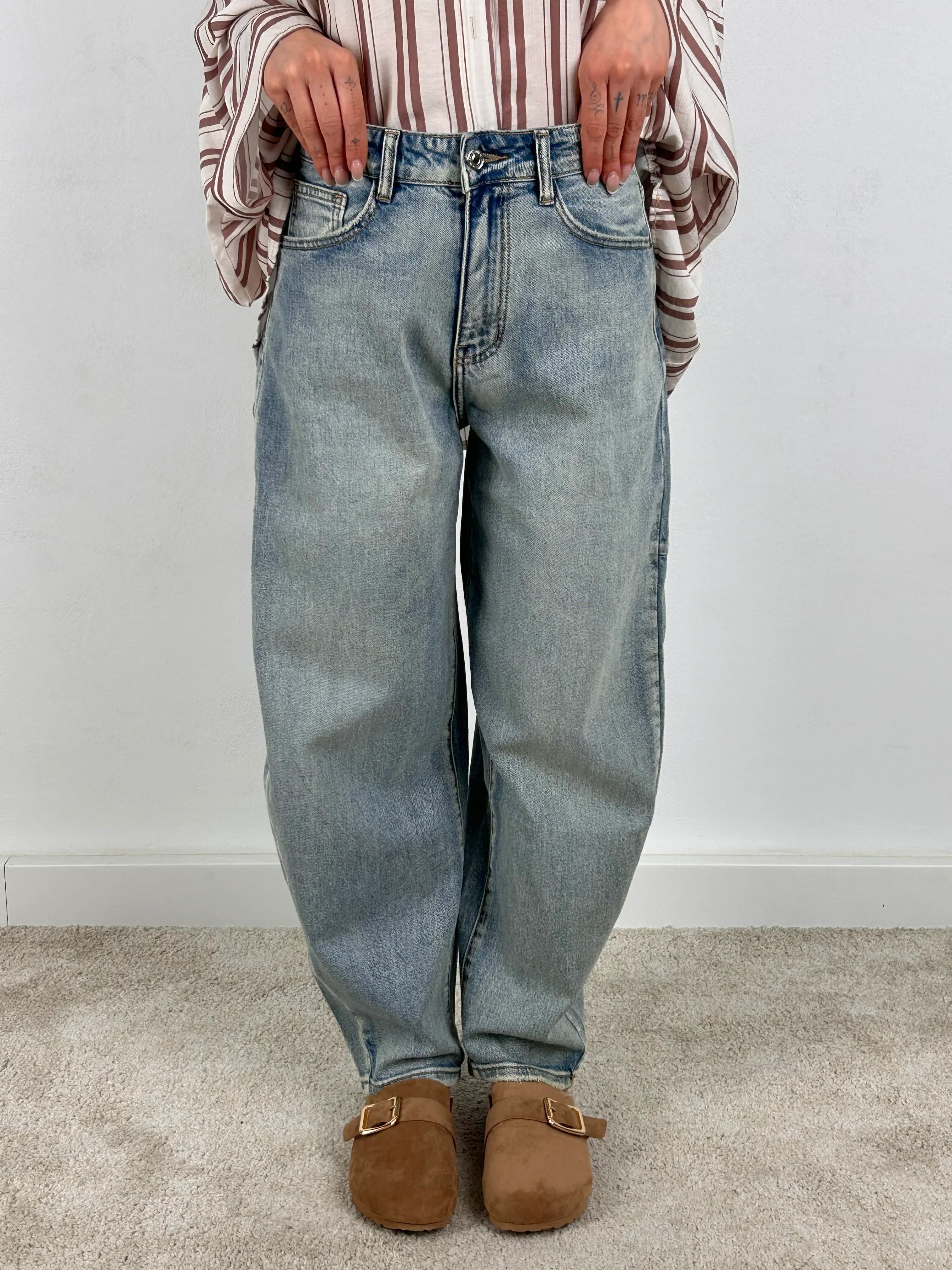 Jeans donna relaxed fit balloon vista frontale