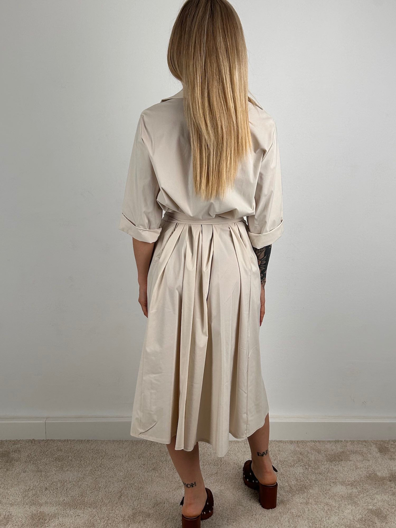 abito nodo panna leggero vista retro