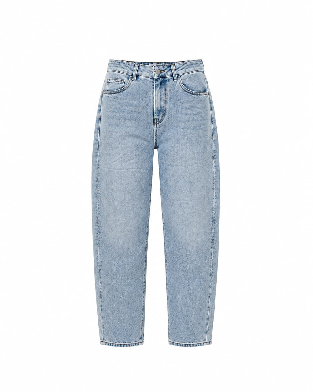 Jeans balloon chiaro elasticizzato donna. Immagine gost