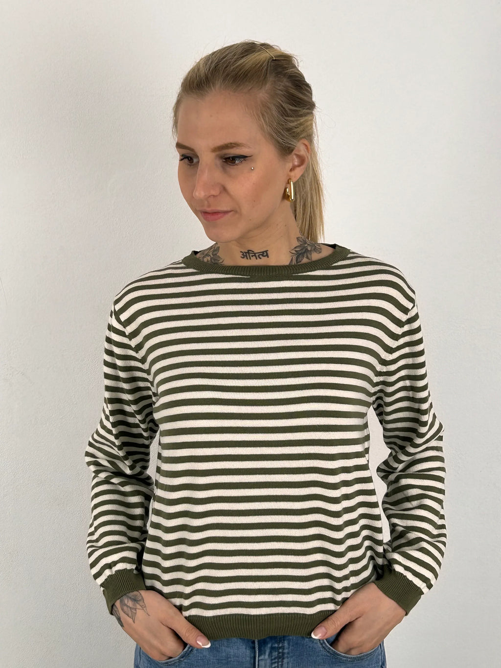 Maglione cotone verde a righe donna vista frontale