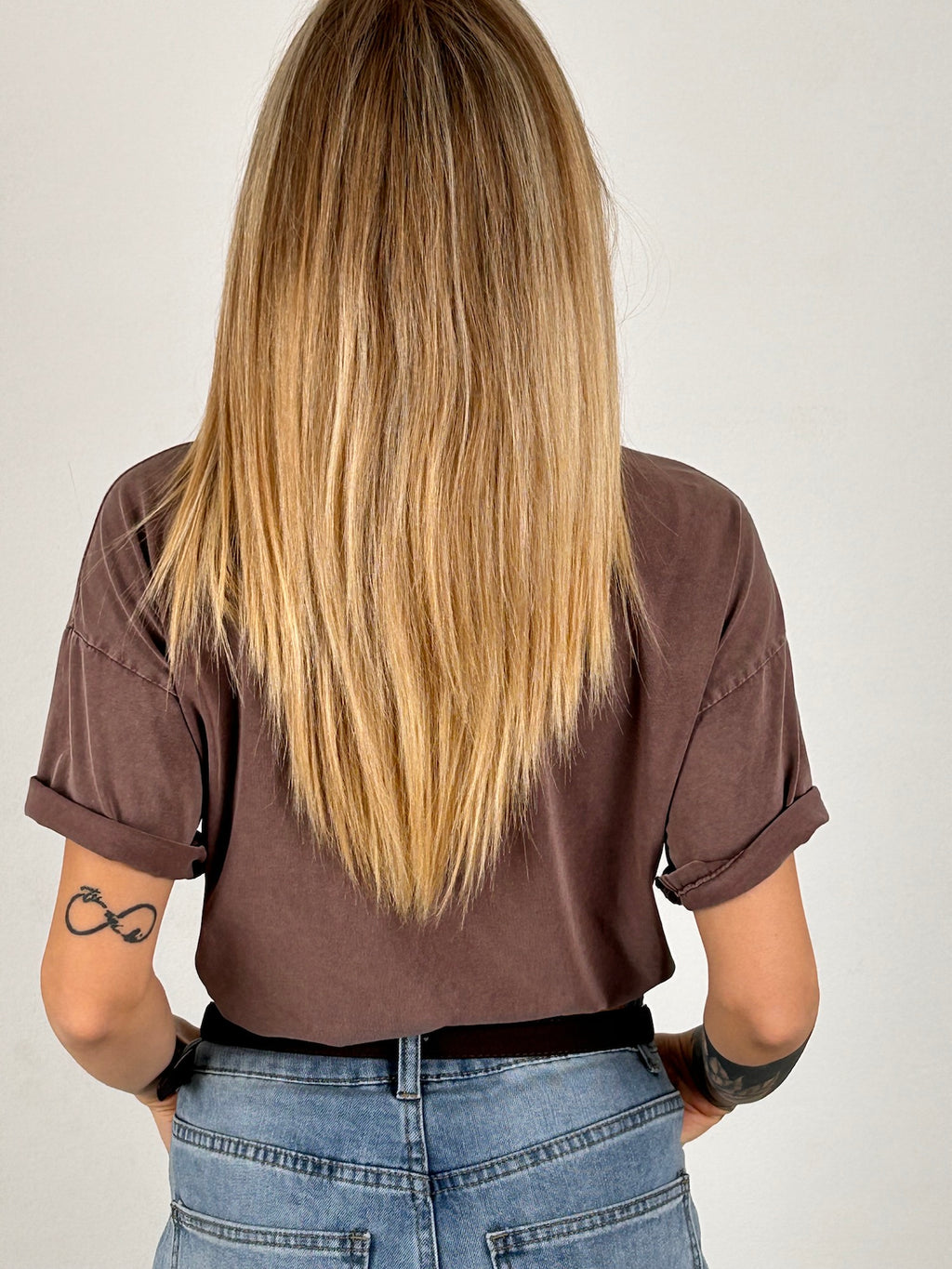 T-shirt cotone leggera cioccolato vista retro