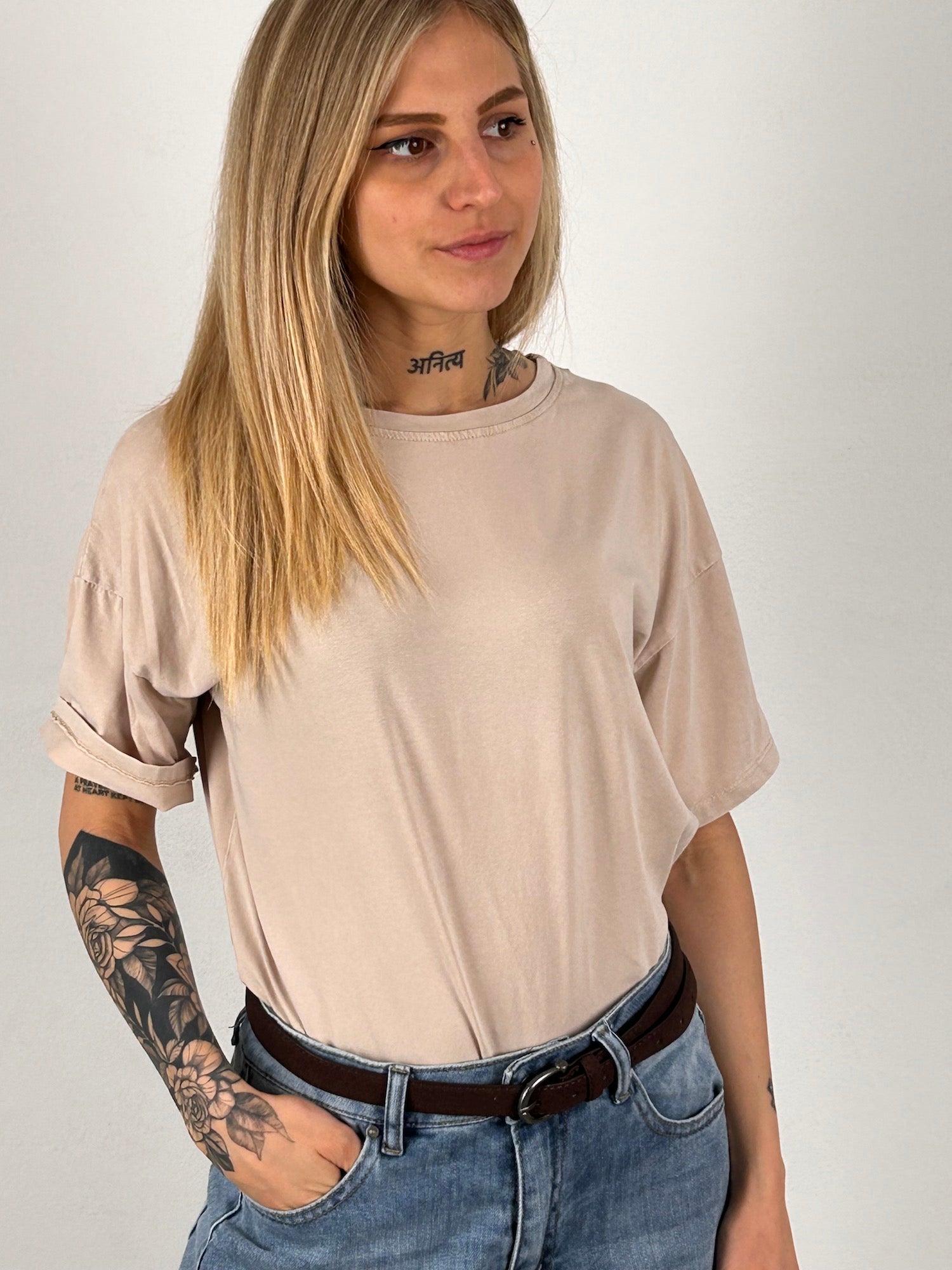 T-shirt cotone leggera beige vista frontale