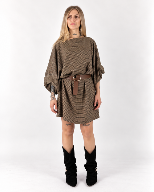 Abito Trama beige - frontale con cintura