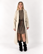 Abito Trama beige - look con cappotto