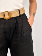 Bermuda donna in lino con cintura coordinata e vita elasticizzata - vista dettaglio nero