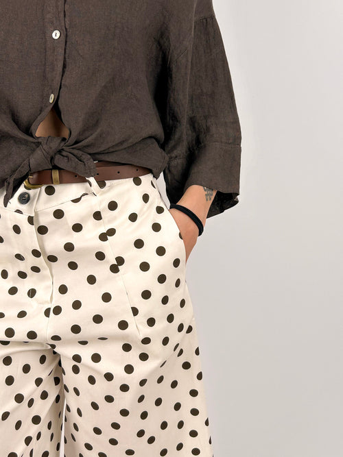 Bermuda donna fantasia pois con cintura coordinata e tasche laterali - vista dettaglio