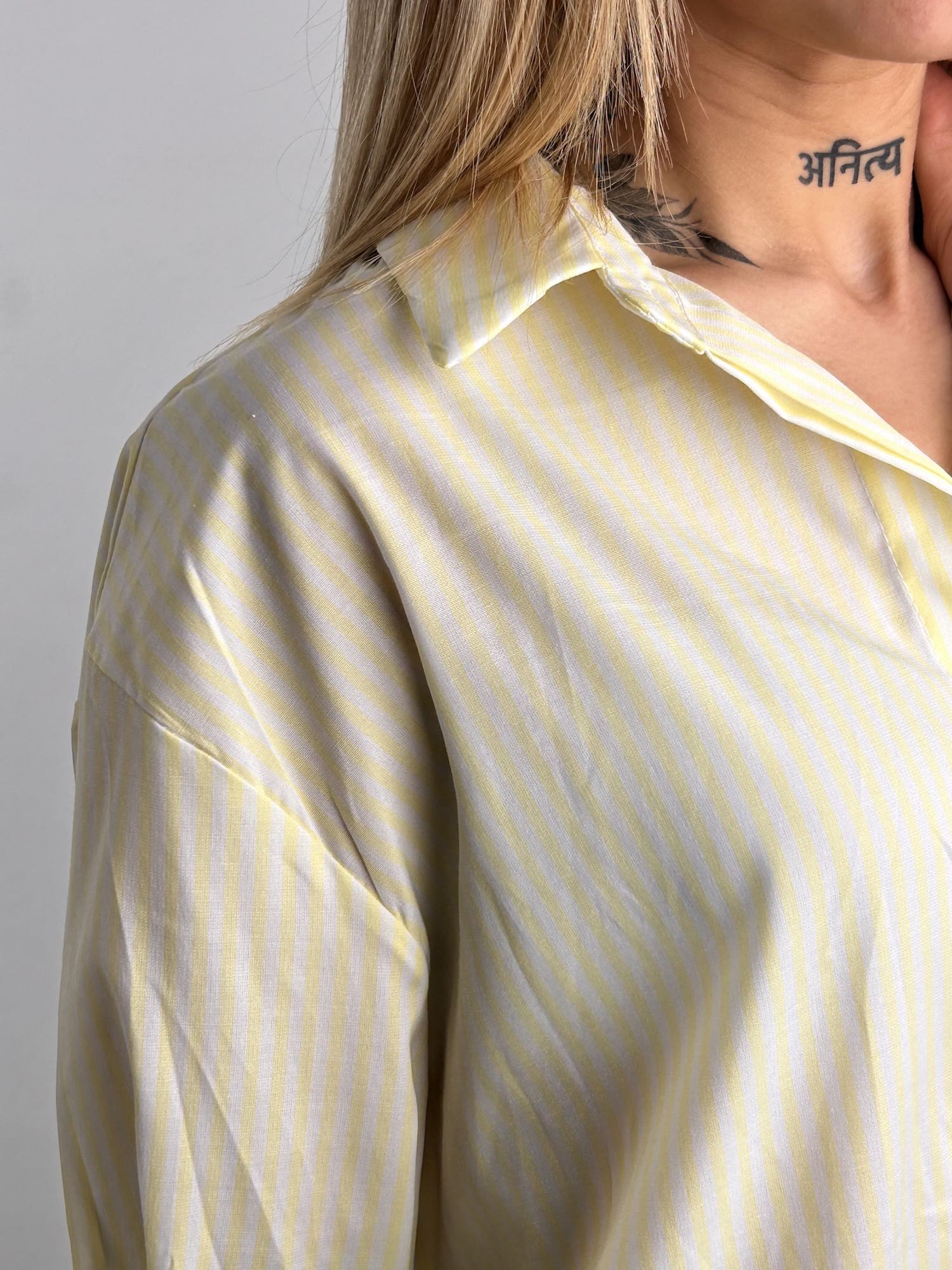  Camicia a righe Bonjour St. Barth giallo  – camicia donna estiva con stampa righe, stile resort chic.dettaglio 