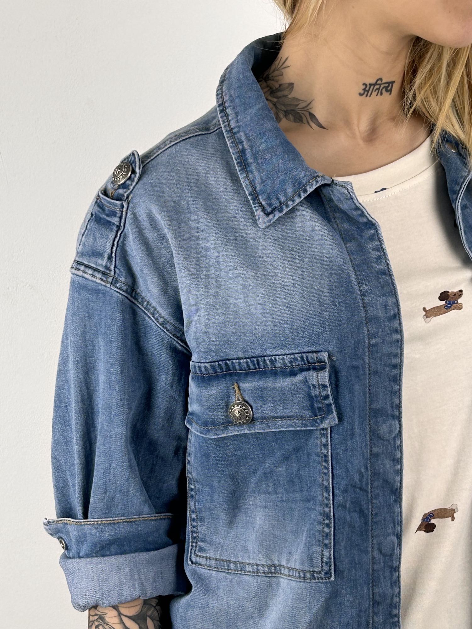 giacca camicia denim vista dettaglio
