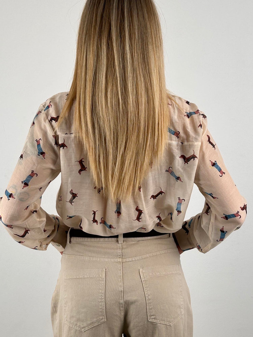 Camicia seta  on stampa bassotto panna vista retro