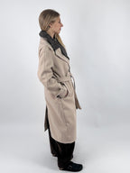 Cappotto donna panna doppiopetto con cintura e inserto a quadri removibile - vista laterale