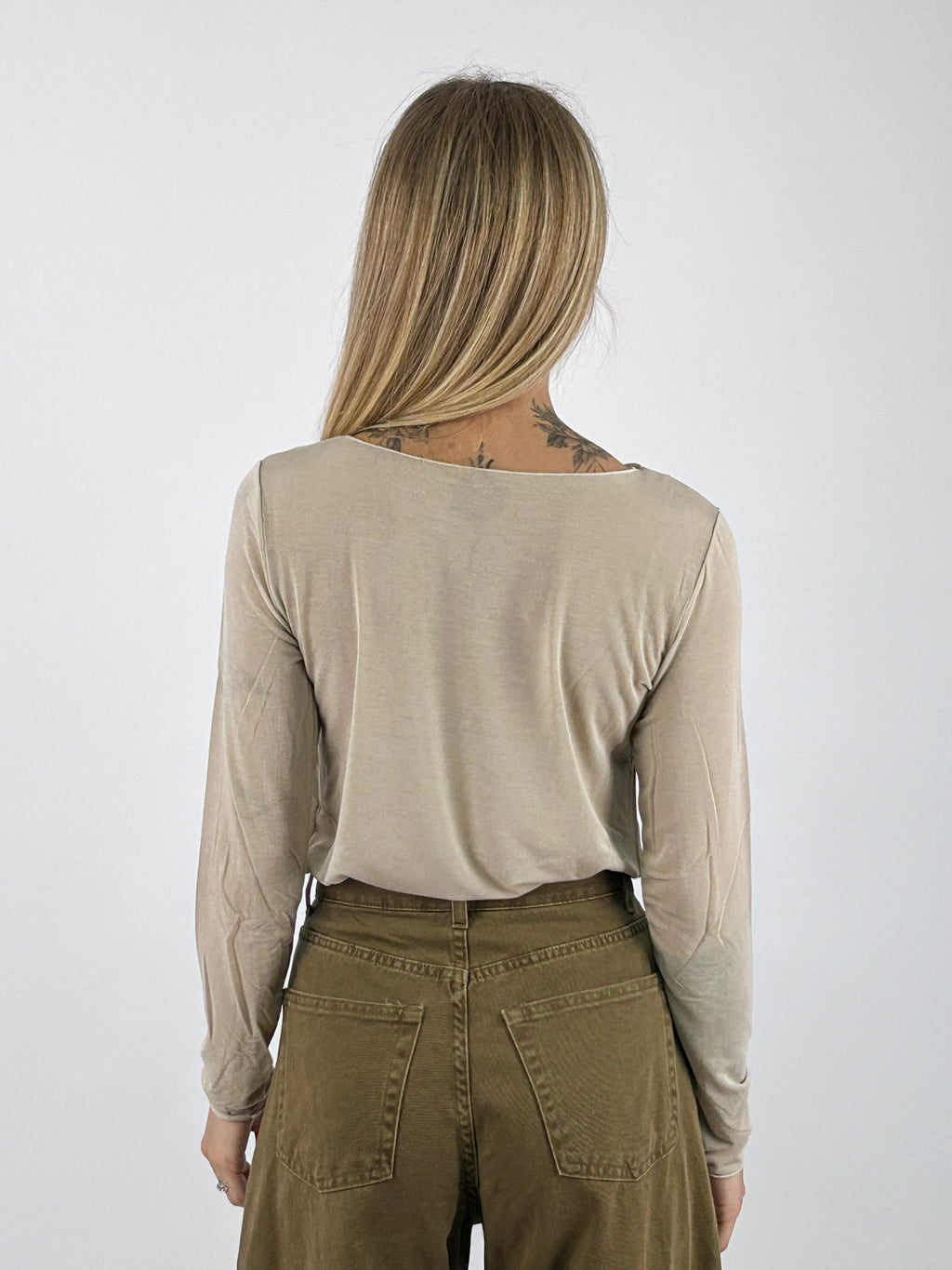 Maglia donna girocollo sottile a manica lunga con cashmere panna - vista retro