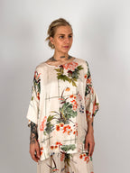 Completo donna floreale in viscosa con casacca over e pantalone ampio - vista casacca