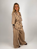 Completo Milano da donna con giacca morbida con cintura e pantalone ampio coordinato - outfit completo
