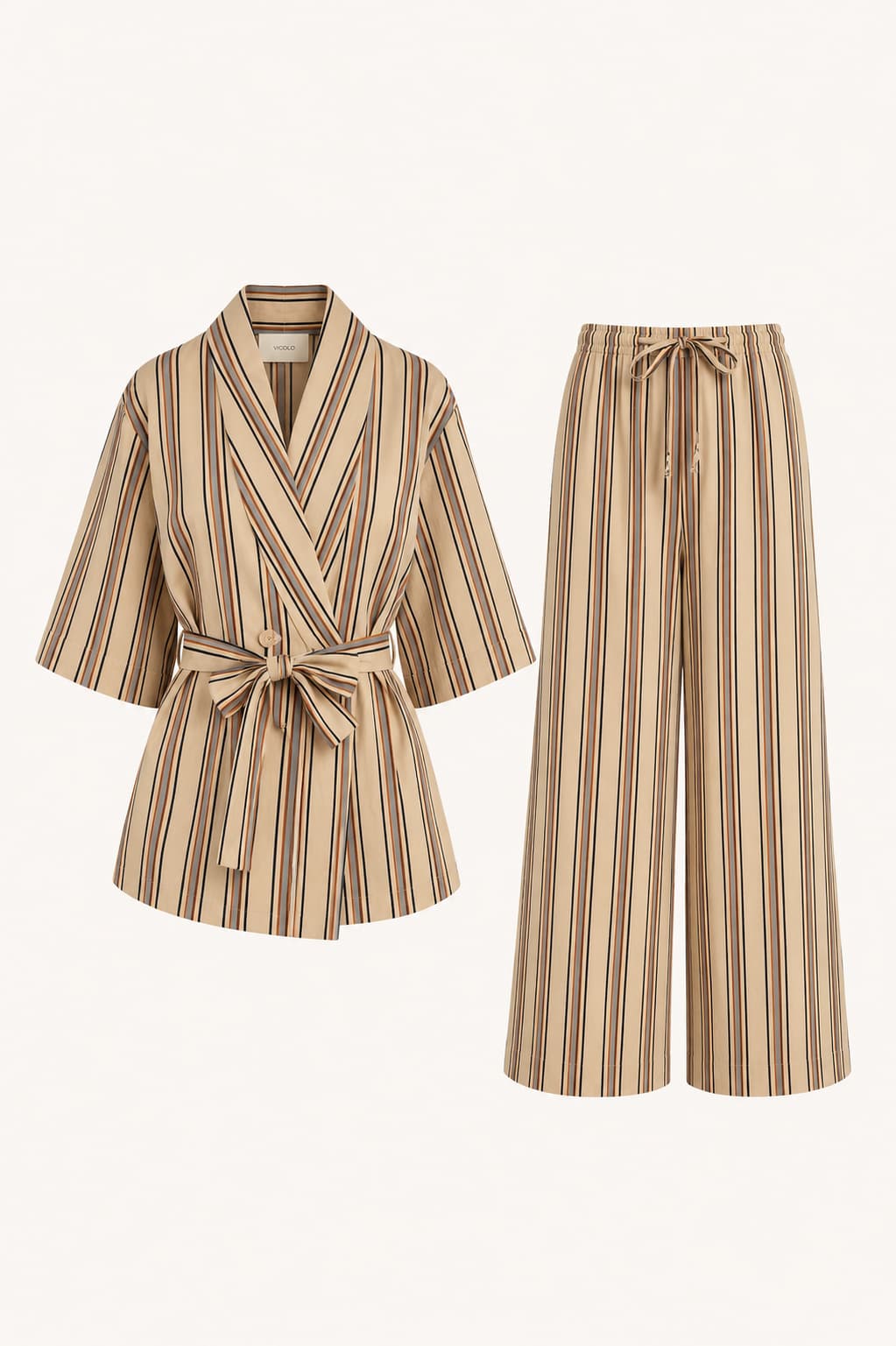 Completo Milano da donna con giacca morbida con cintura e pantalone ampio coordinato - immagine gost