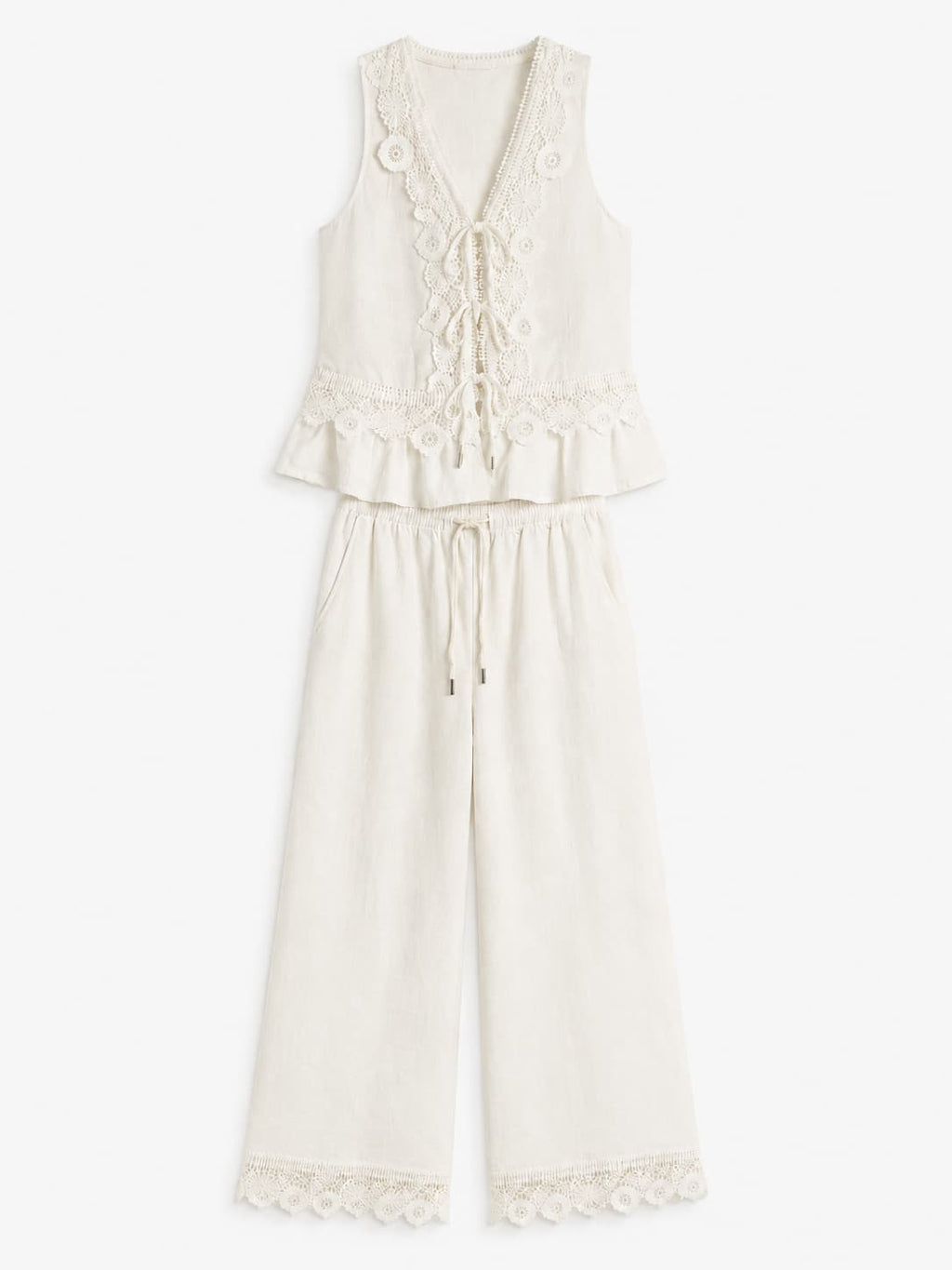 Completo donna bianco con gilet in pizzo e pantalone ampio in cotone e lino Immagine gost 