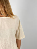 Completo donna morbido con maglia over e pantalone ampio. vista dettaglio panna