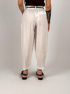 Completo donna bianco in Tencel con giacca aperta e pantalone coordinato - pantalone ditro