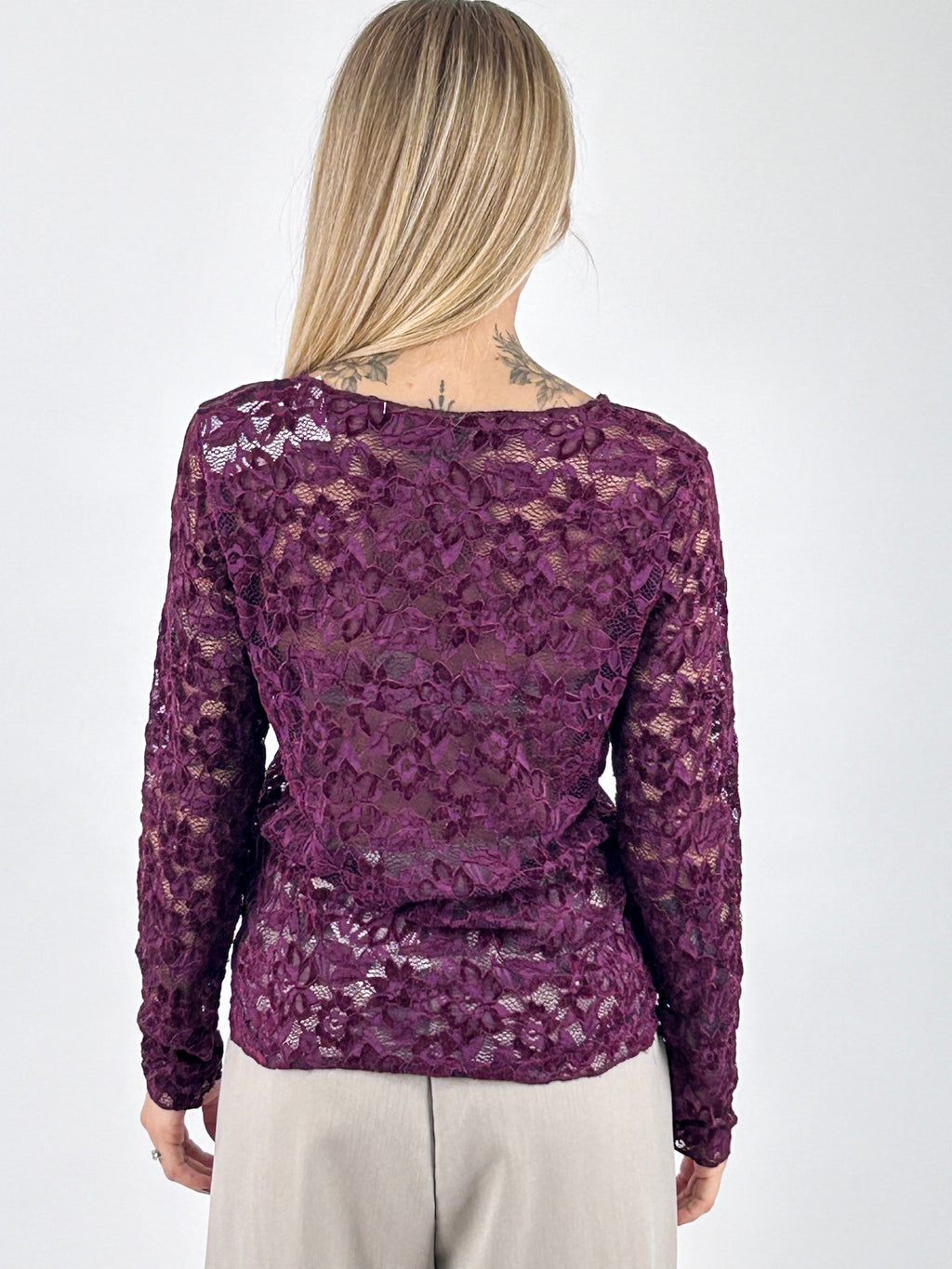 Maglia donna in pizzo floreale con scollo rotondo e manica lunga bordo - vista retro