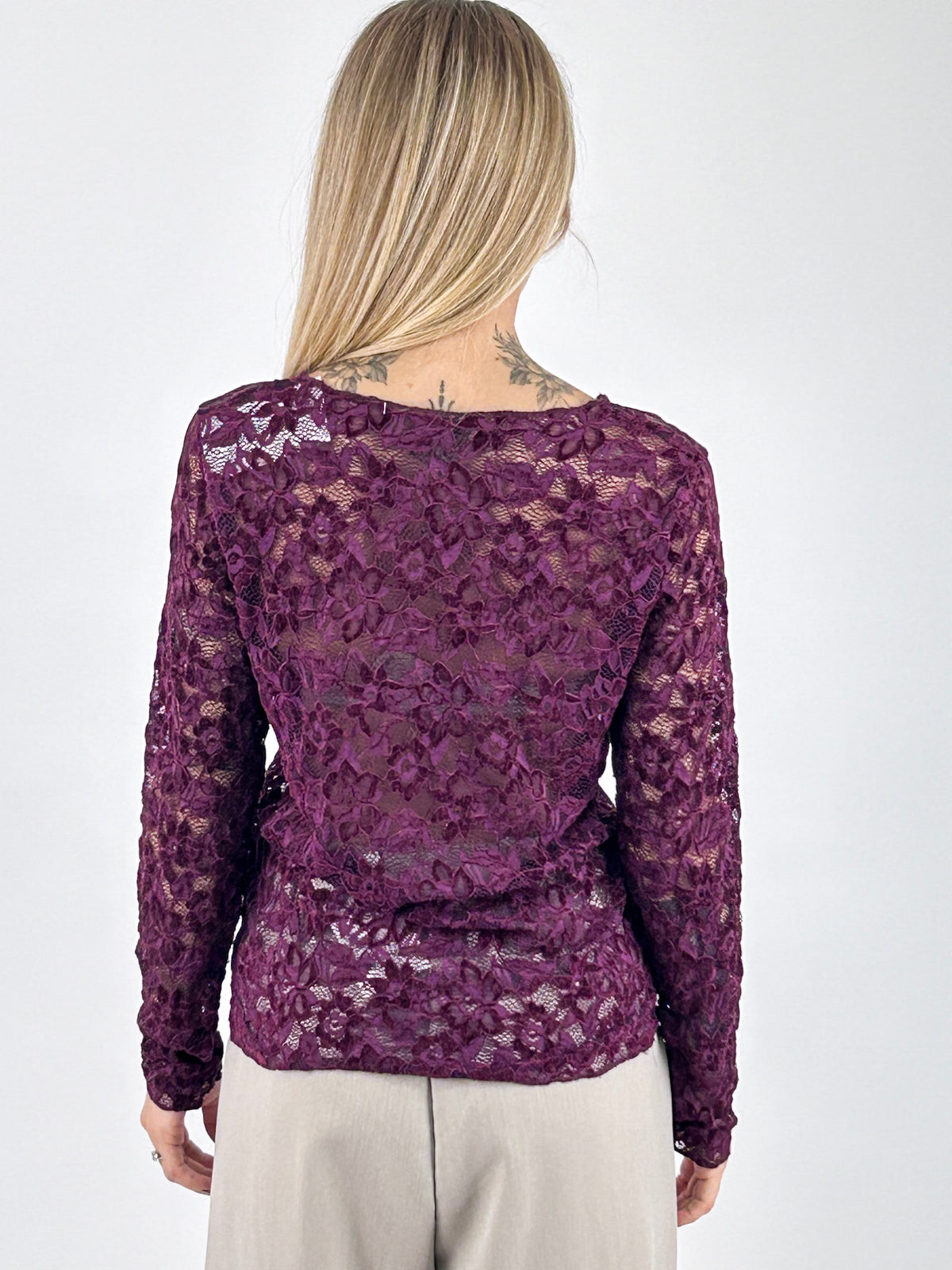 Maglia donna in pizzo floreale con scollo rotondo e manica lunga bordo - vista retro