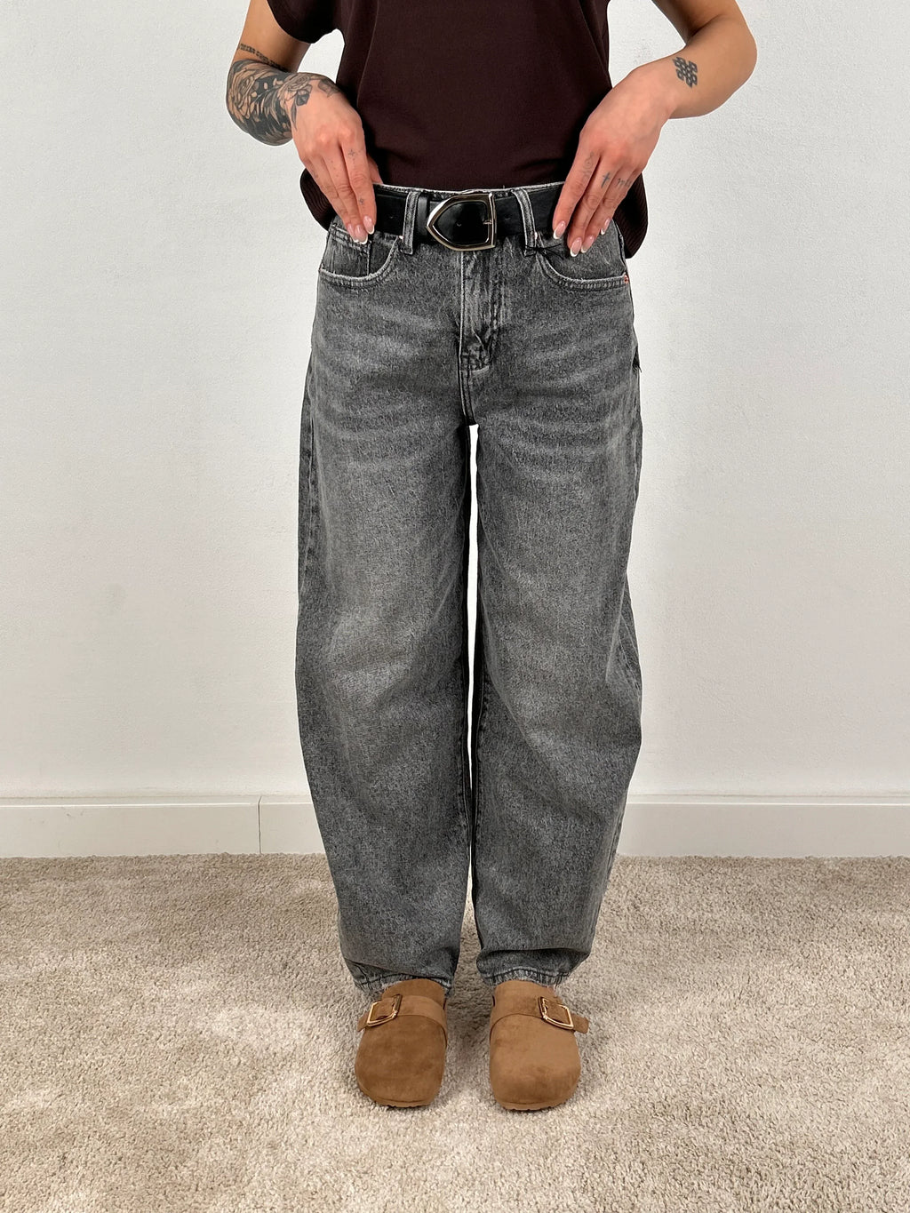 Jeans ballon grigio donna vista frontale