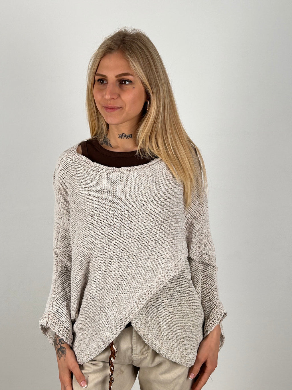 Maglia ampia panna cotone donna vista frontale