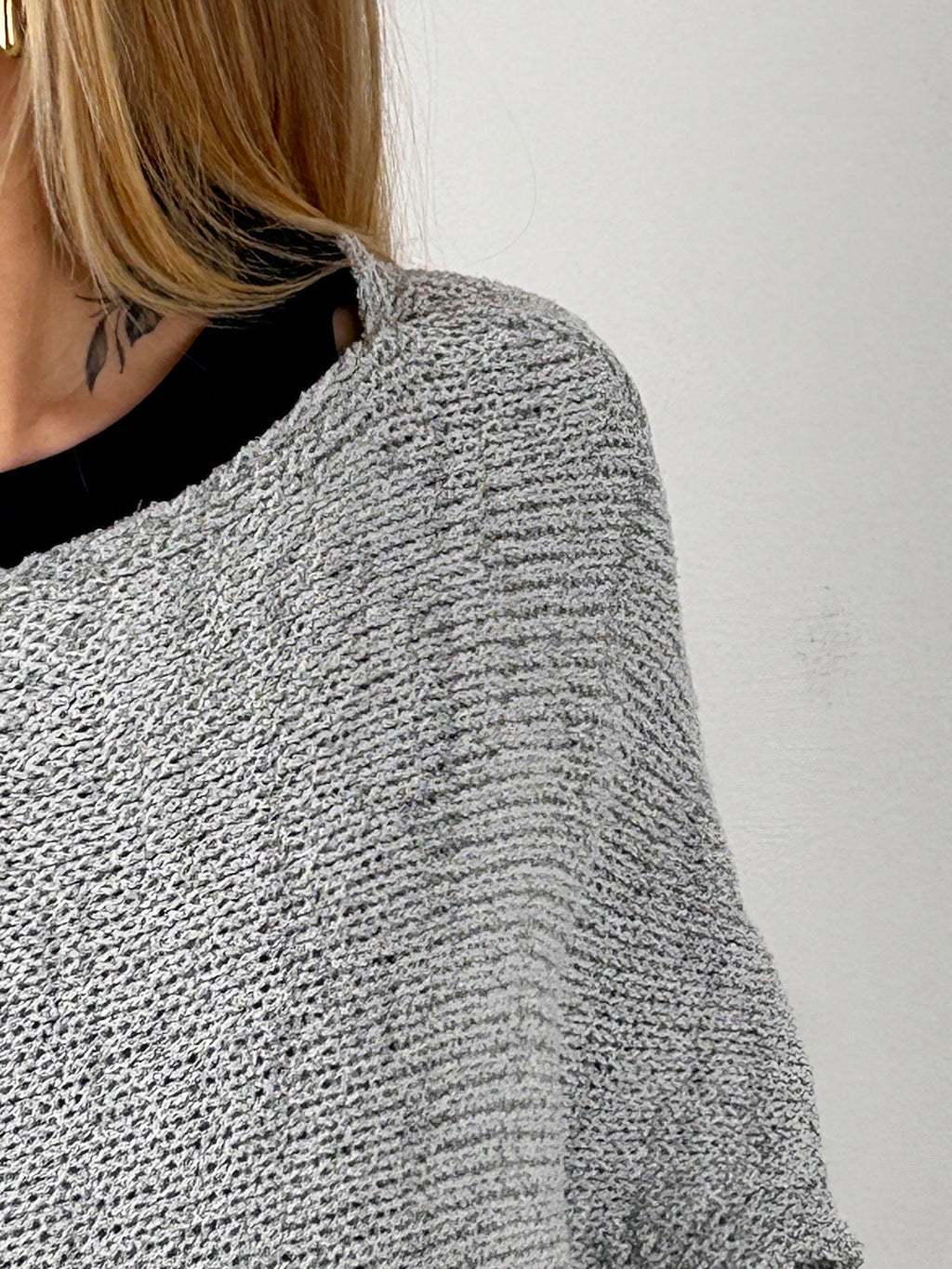 Maglia ampia cotone donna vista dettaglio