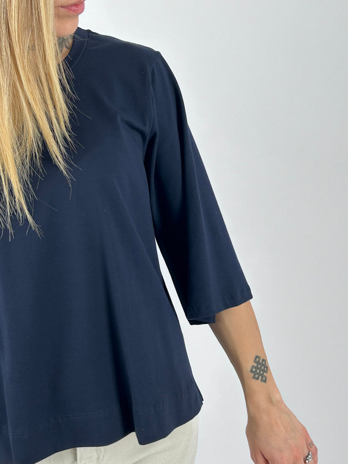 Maglia Elba Blu - dettaglio manica