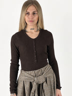 Maglia a coste marrone con bottoni e foulard incluso, foto 6