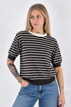 Maglia donna a righe con manica corta e bordi a contrasto marrone - vista frontale