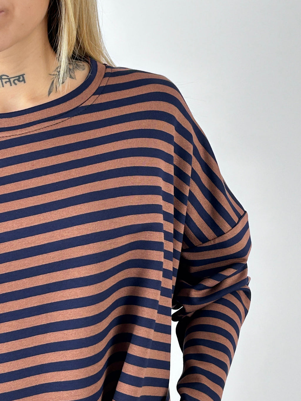 Maglia donna a righe biscotto  - dettaglio