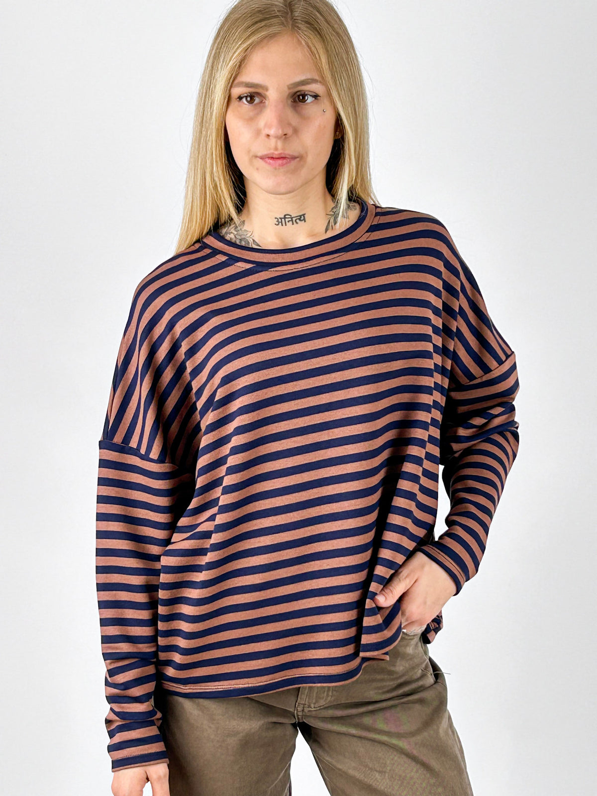 Maglia donna a righe biscotto  - vista frontale