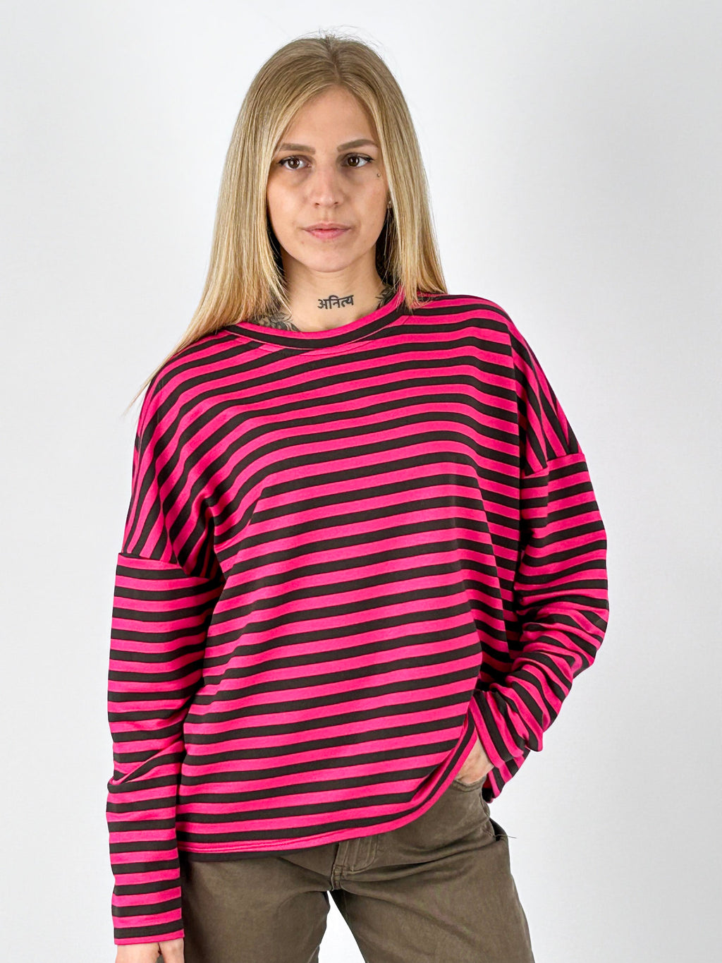 Maglia donna a righe fucsia  - vista frontale