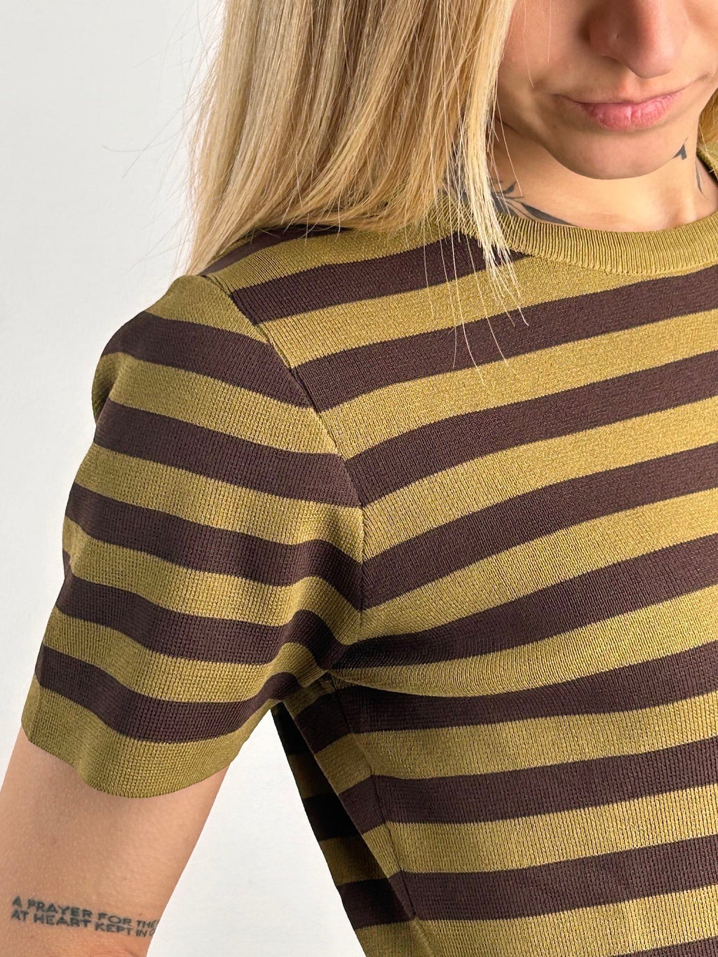Maglia viscosa righe cioccolato - vista dettaglio 