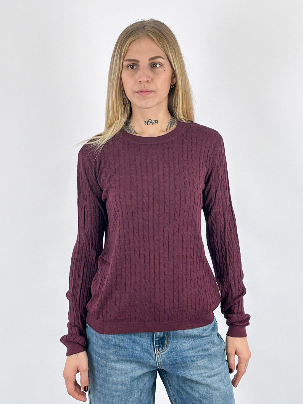 Maglia donna girocollo con lavorazione a trecce sottili bordo - vista frontale