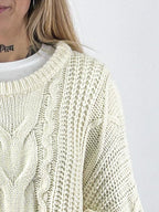 Maglione donna oversize con lavorazione a trecce e maniche ampie panna - vista dettaglio