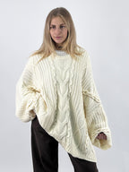 Maglione donna oversize con lavorazione a trecce e maniche ampie panna - vista frontale