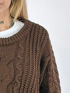 Maglione donna oversize con lavorazione a trecce e maniche ampie marrone - vista dettaglio